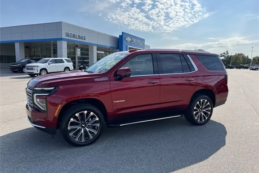 2025 Chevrolet Tahoe High Country photo 1