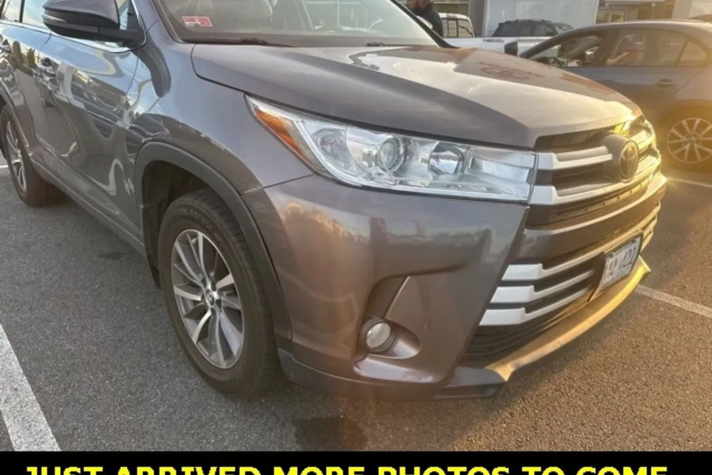 2018 Toyota Highlander XLE photo 1