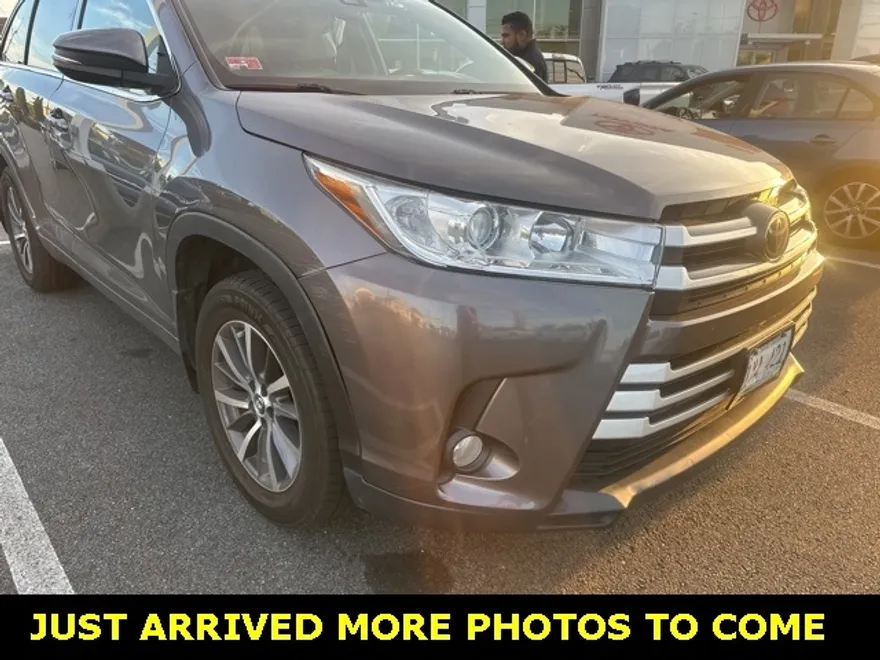 2018 Toyota Highlander XLE photo 1
