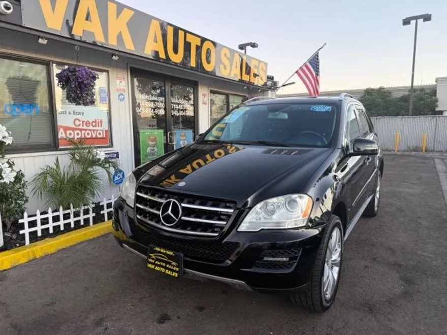 2011 Mercedes Benz ML 350 4MATIC photo 1