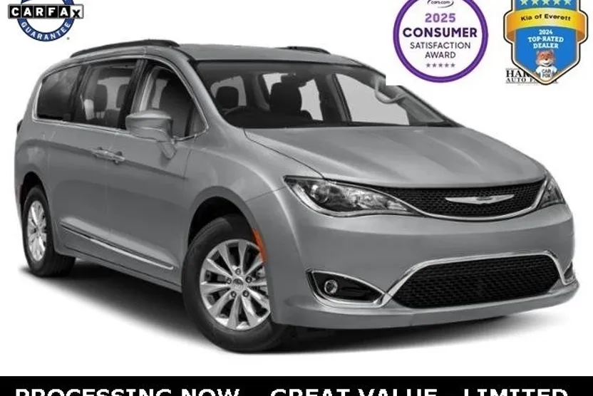 2020 Chrysler Pacifica Limited photo 1