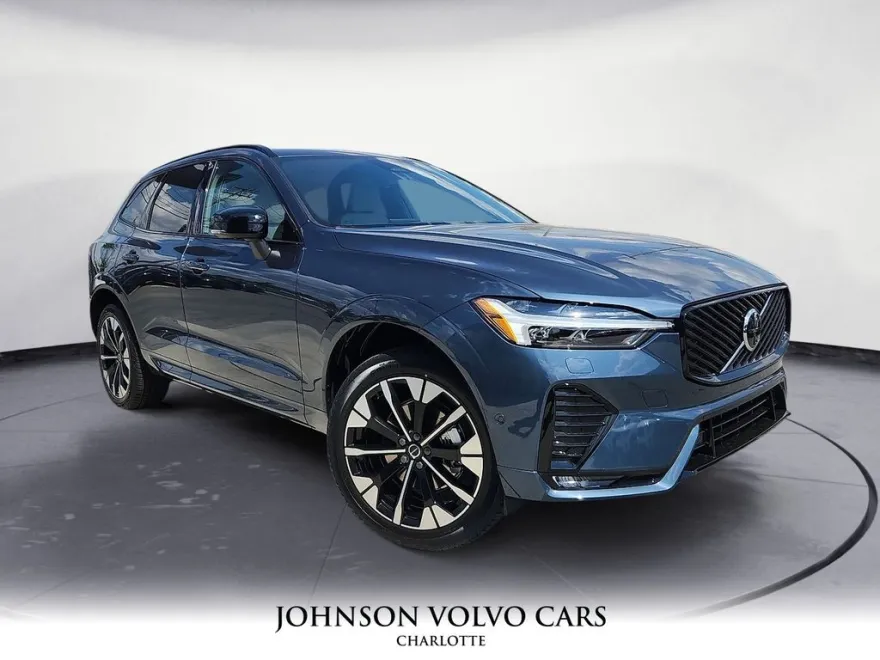 2026 Volvo XC60 Plus B5 photo 1