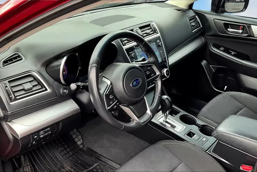 2018 Subaru Legacy Premium photo 1