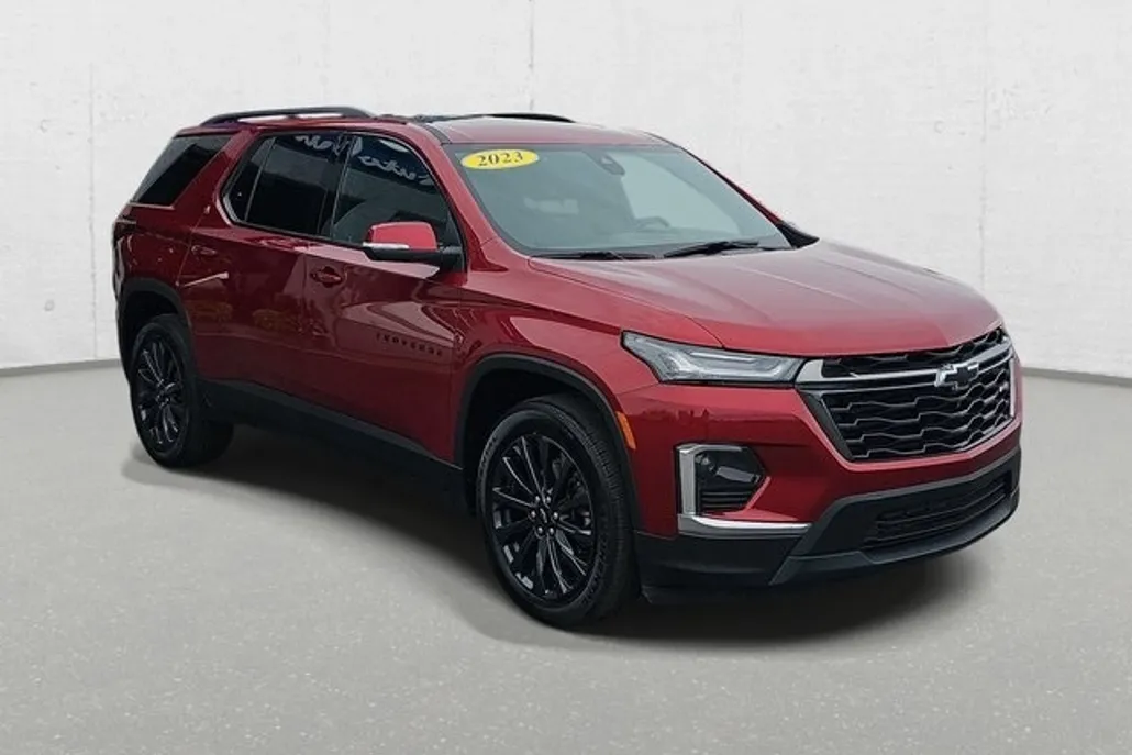 2023 Chevrolet Traverse RS photo 1