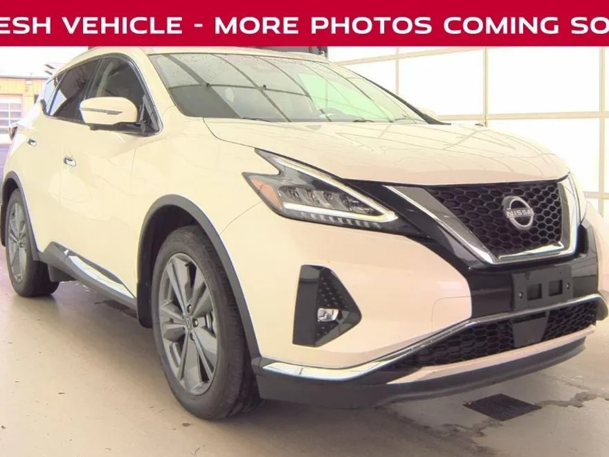 2023 Nissan Murano Platinum photo 1