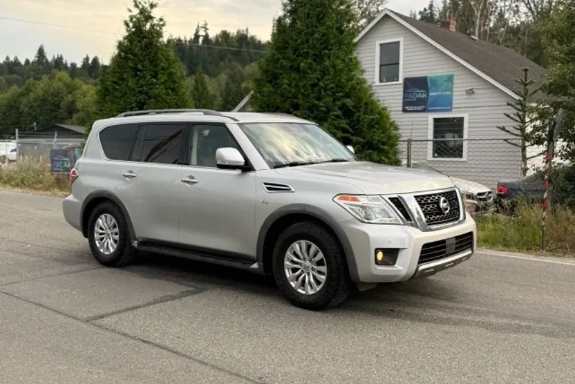 2019 Nissan Armada SV photo 1