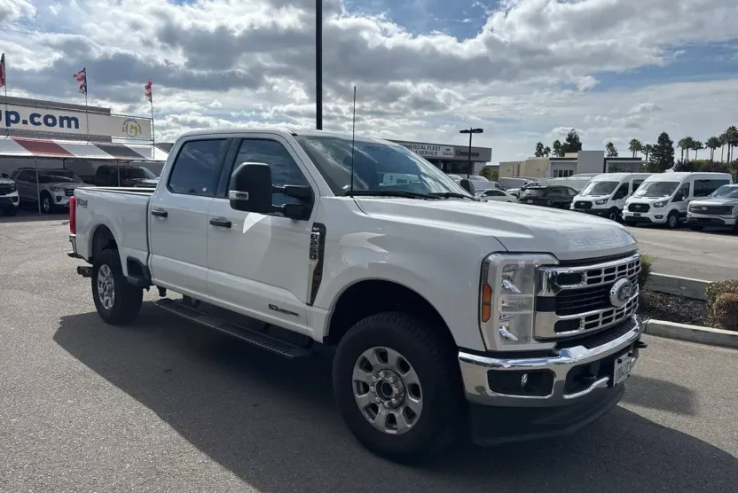 2024 Ford F-250 photo 1