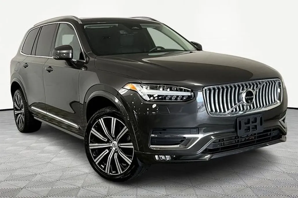 2024 Volvo XC90 AWD Plus photo 1