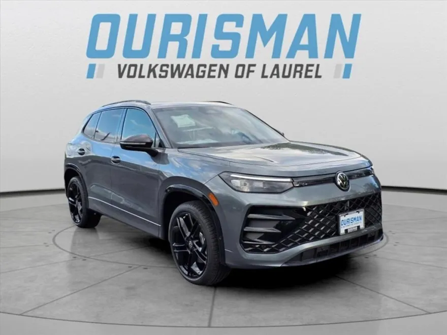 2025 Volkswagen Tiguan SE R-Line Black photo 1