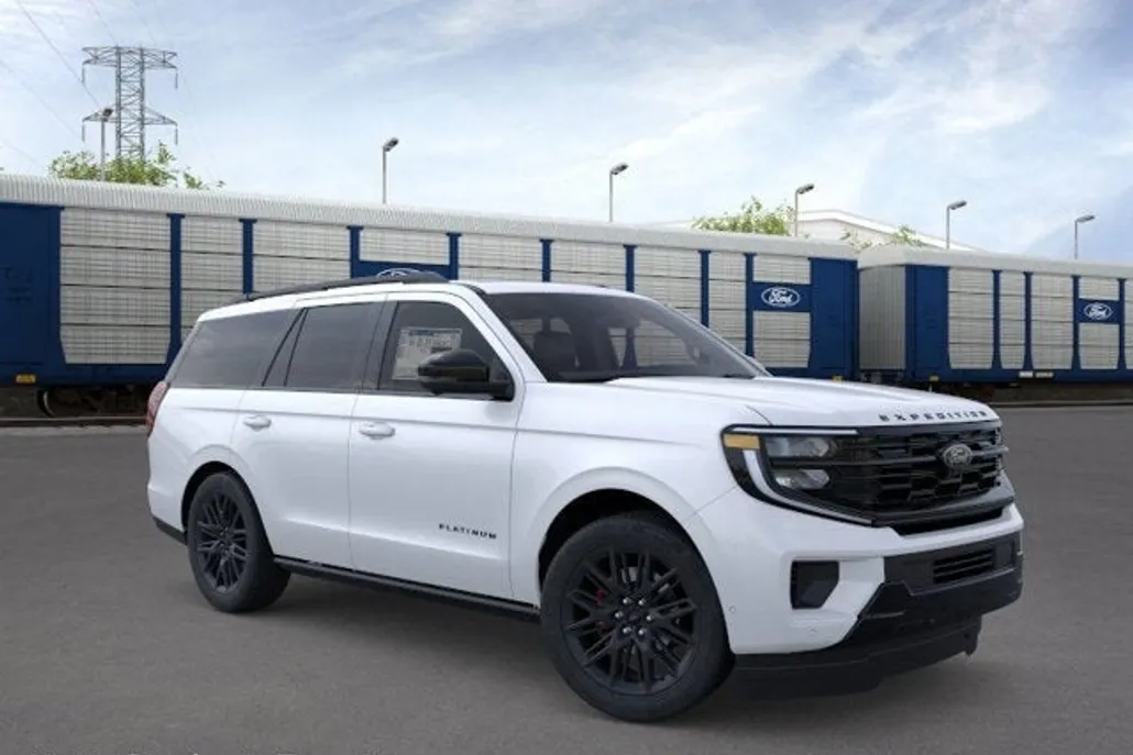 2025 Ford Expedition Platinum photo 1
