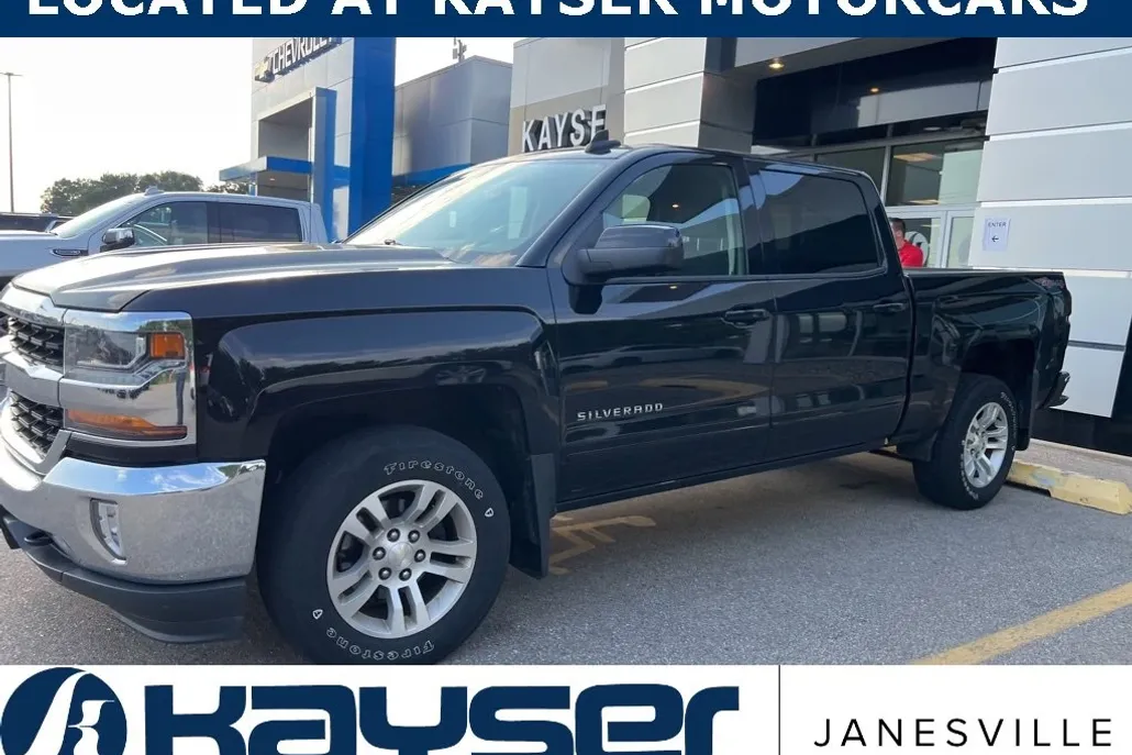 2017 Chevrolet Silverado 1500 LT photo 1