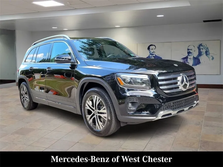 2024 Mercedes Benz GLB 250 photo 1