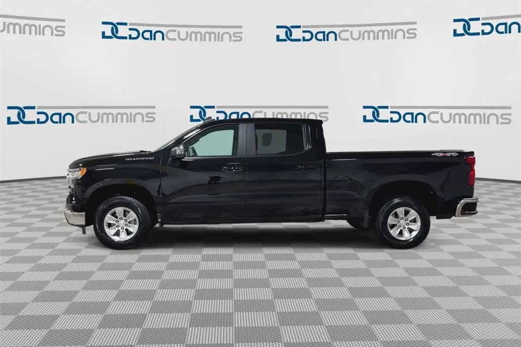 2023 Chevrolet Silverado 1500 LT photo 1