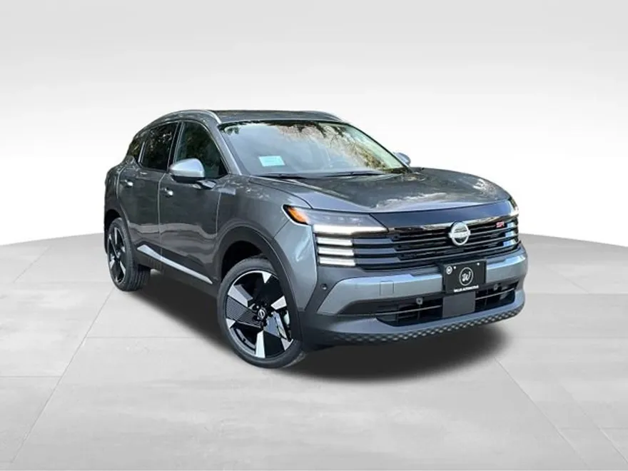2025 Nissan Kicks SR photo 1