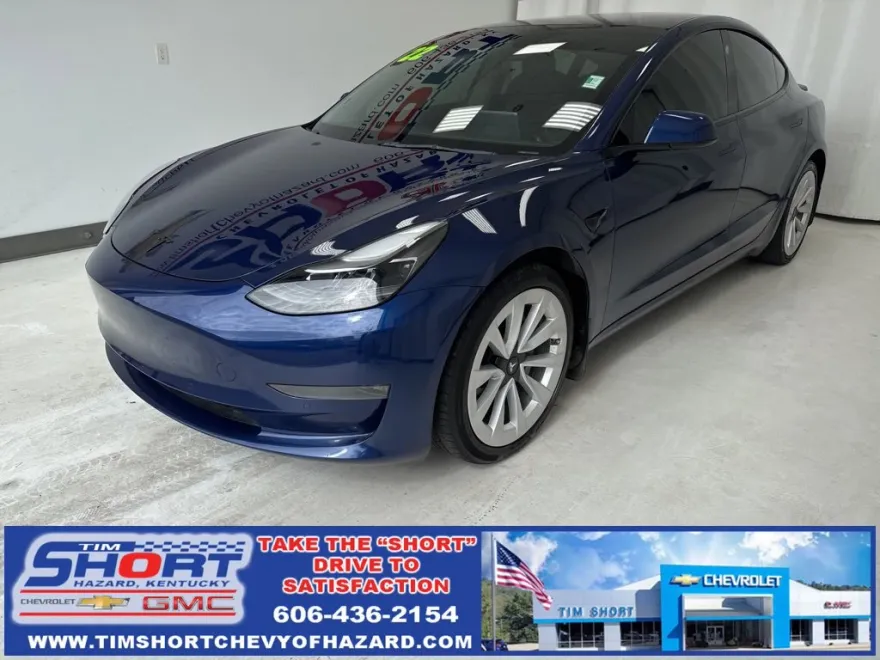2022 Tesla Model 3 Long Range photo 1