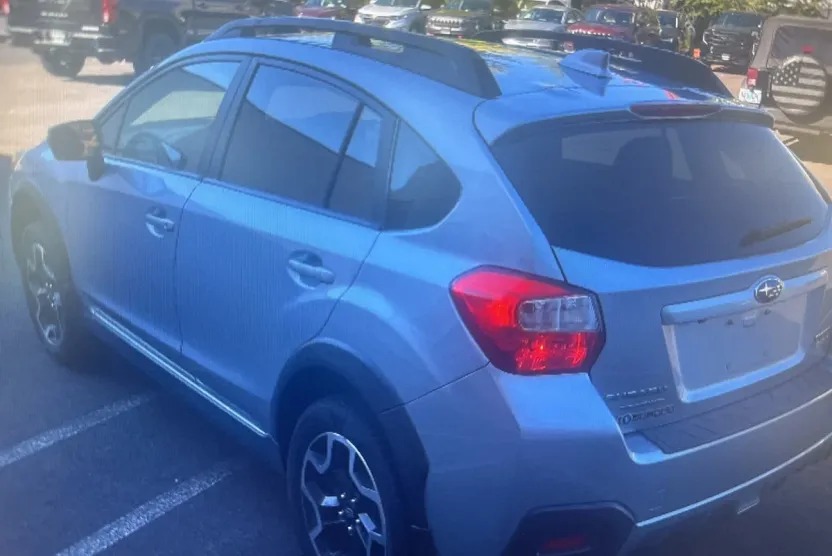 2016 Subaru Crosstrek Limited photo 1