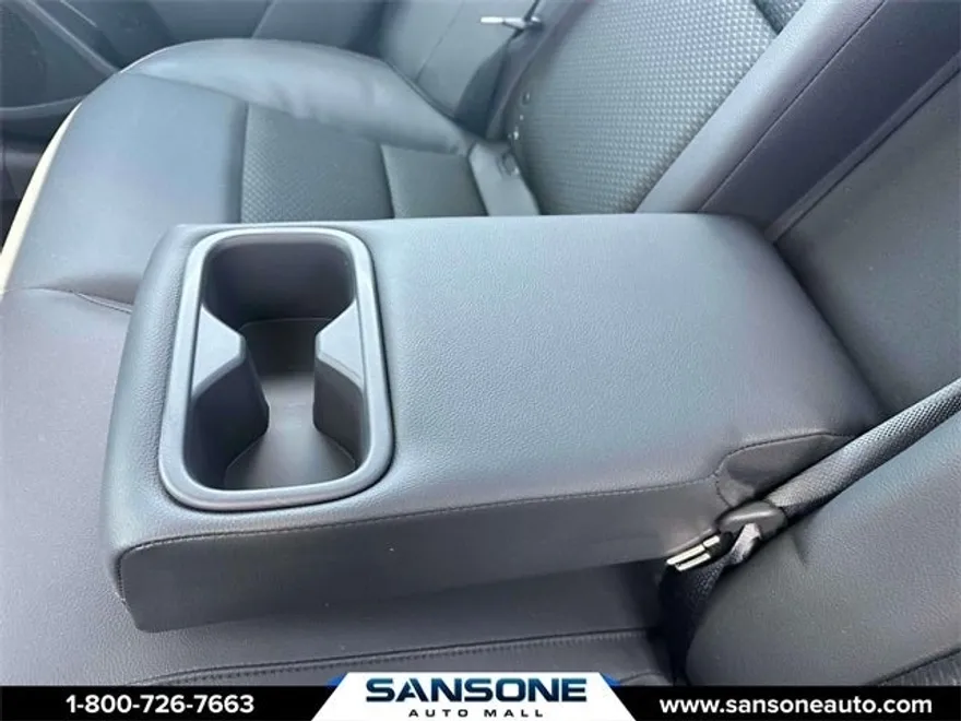 2022 Nissan Altima 2.5 SR photo 10