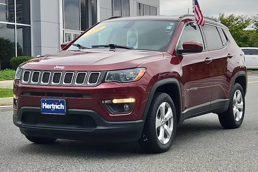 2021 Jeep Compass Latitude photo 1
