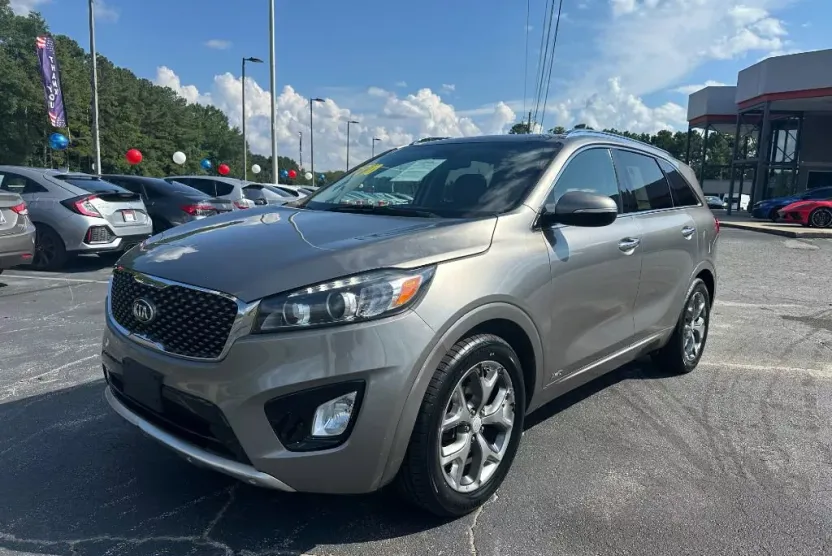 2017 Kia Sorento SX photo 1