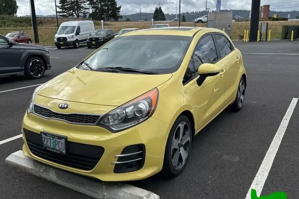 2016 Kia Rio SX photo 1