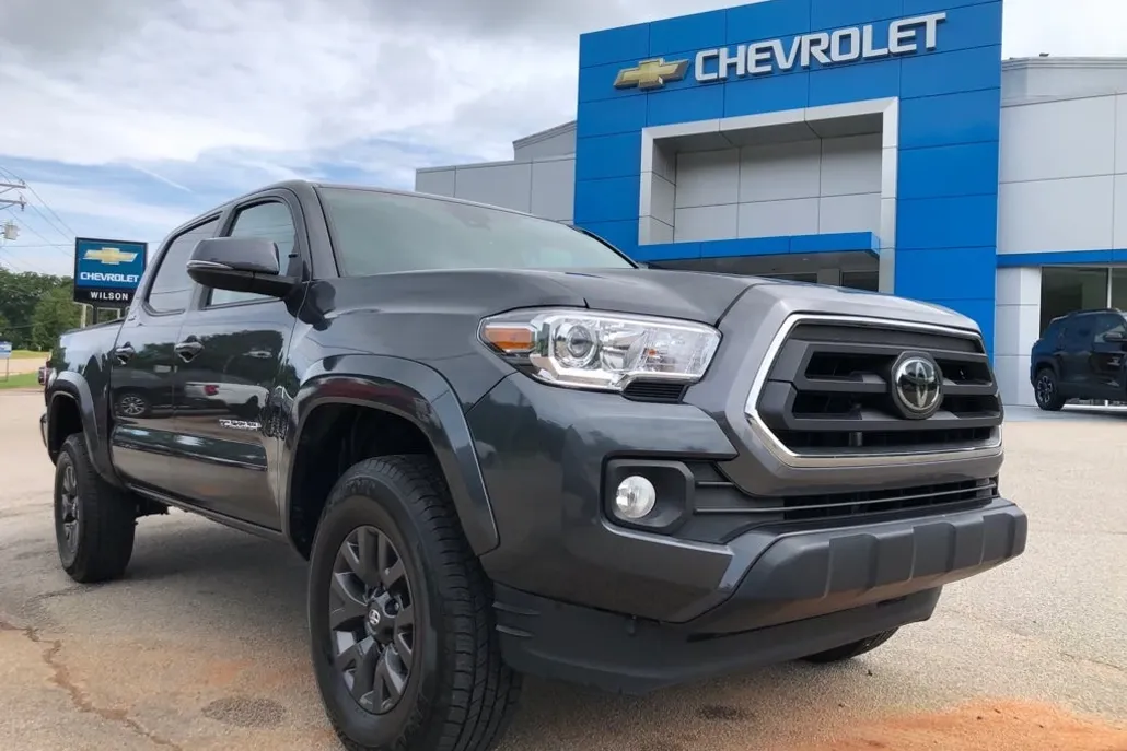 2023 Toyota Tacoma SR5 photo 1