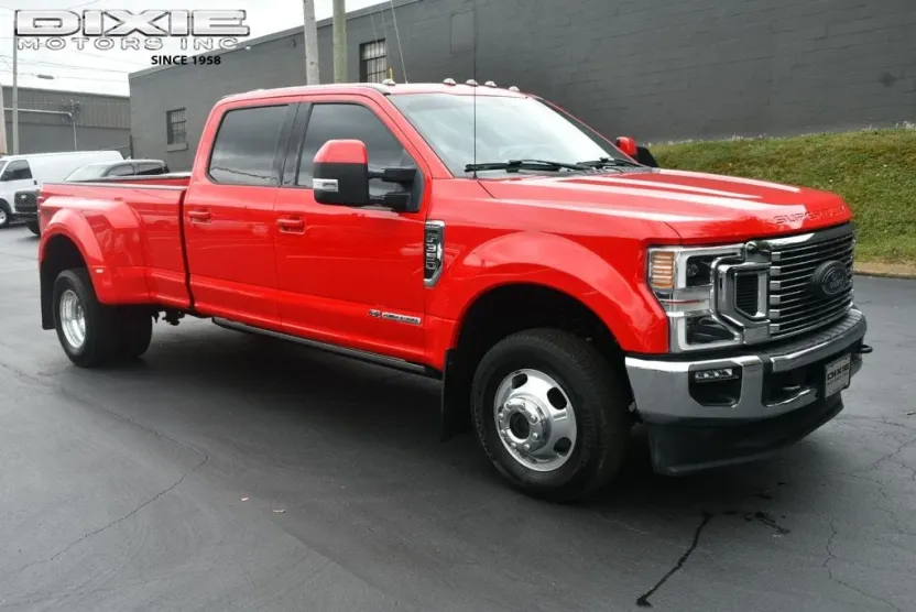 2021 Ford F-350 Lariat photo 1