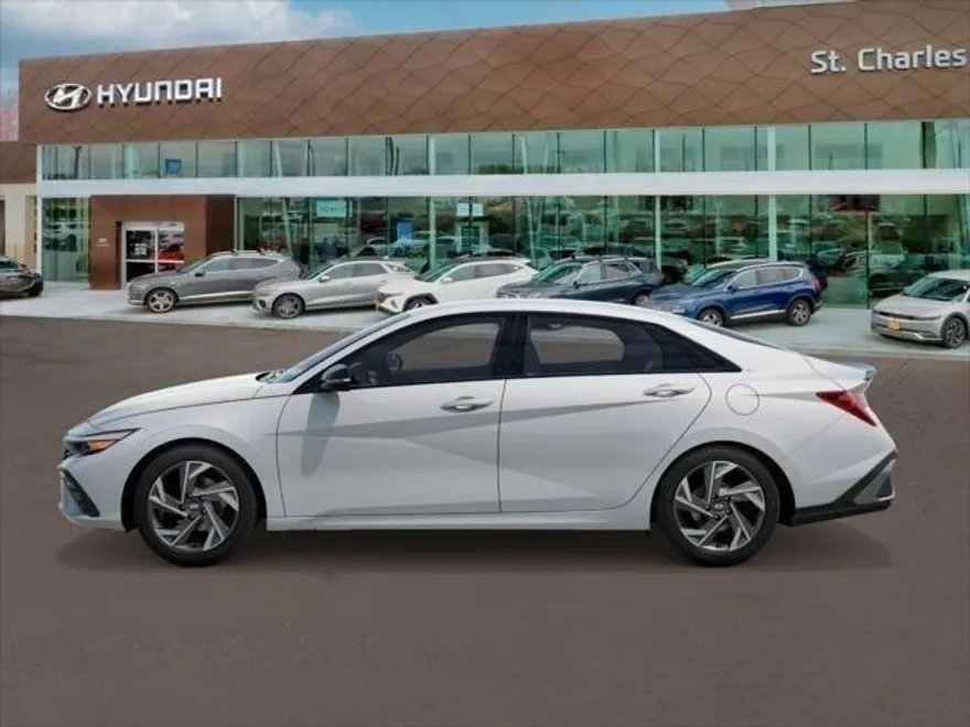 2025 Hyundai Elantra SEL Sport photo 1