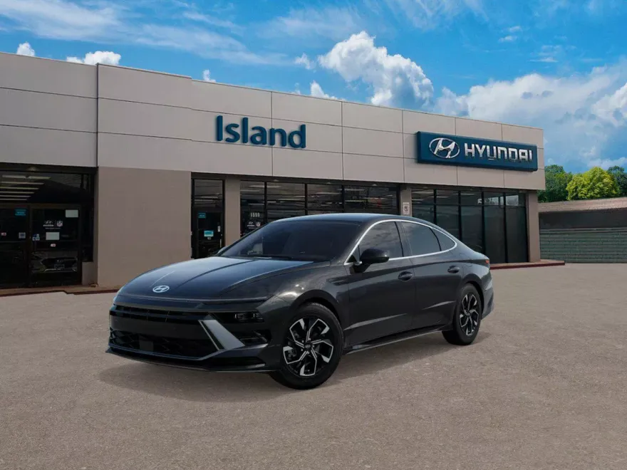 2025 Hyundai Sonata SEL photo 1