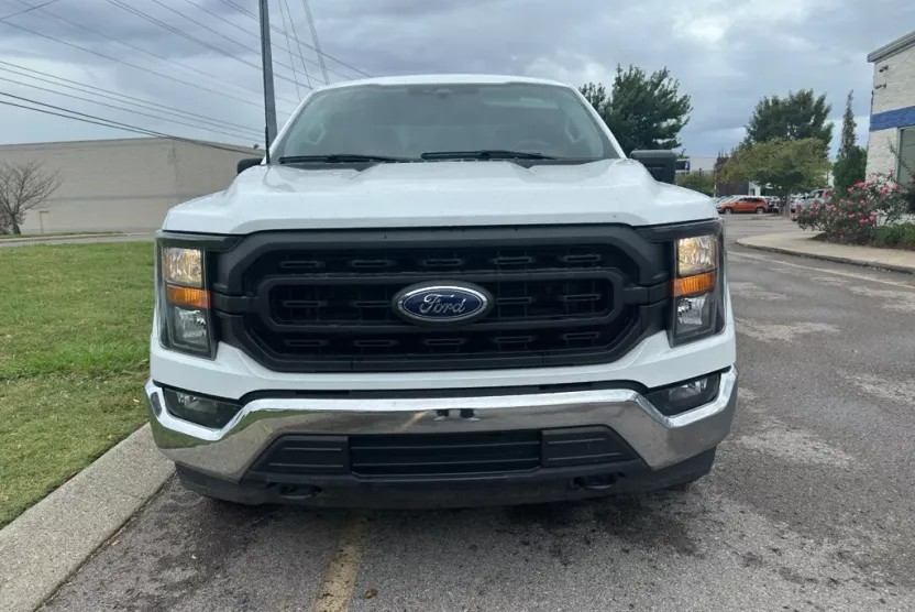 2023 Ford F-150 XL photo 1