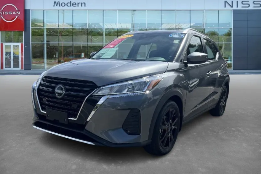 2023 Nissan Kicks SV photo 1