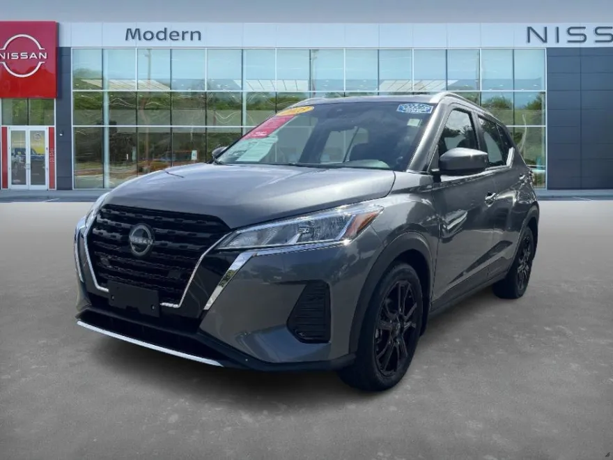 2023 Nissan Kicks SV photo 1