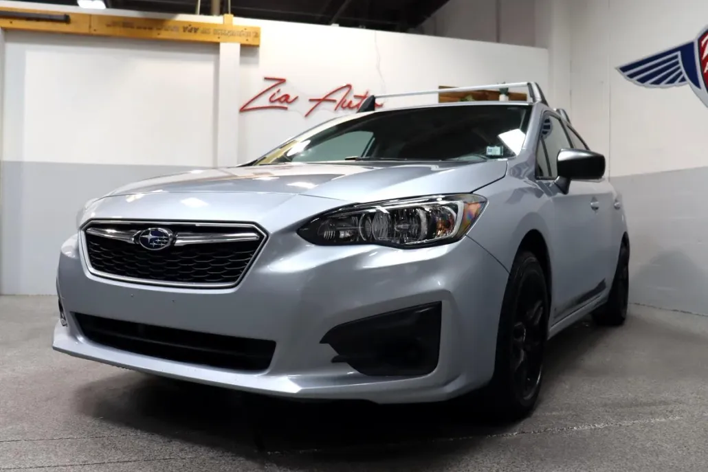 2017 Subaru Impreza 2.0i photo 1
