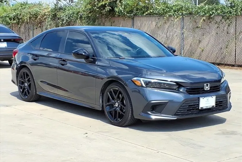 2022 Honda Civic Sport photo 1