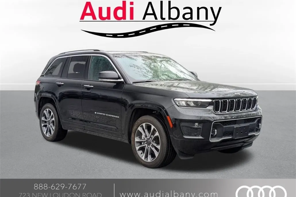 2023 Jeep Grand Cherokee Overland photo 1