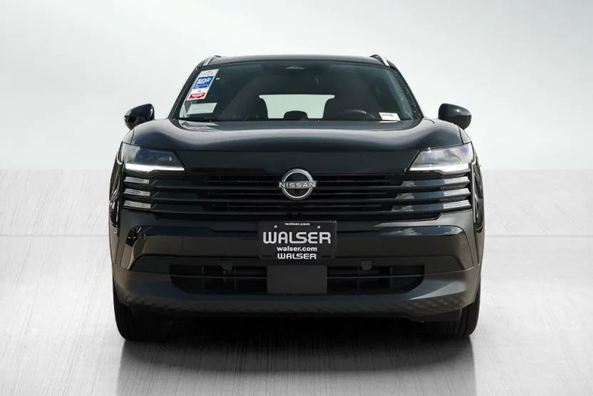 2025 Nissan Kicks SV photo 1