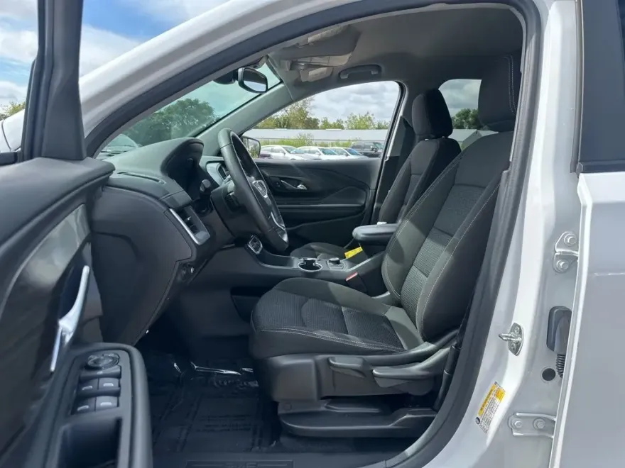 2024 Gmc Terrain SLE photo 1