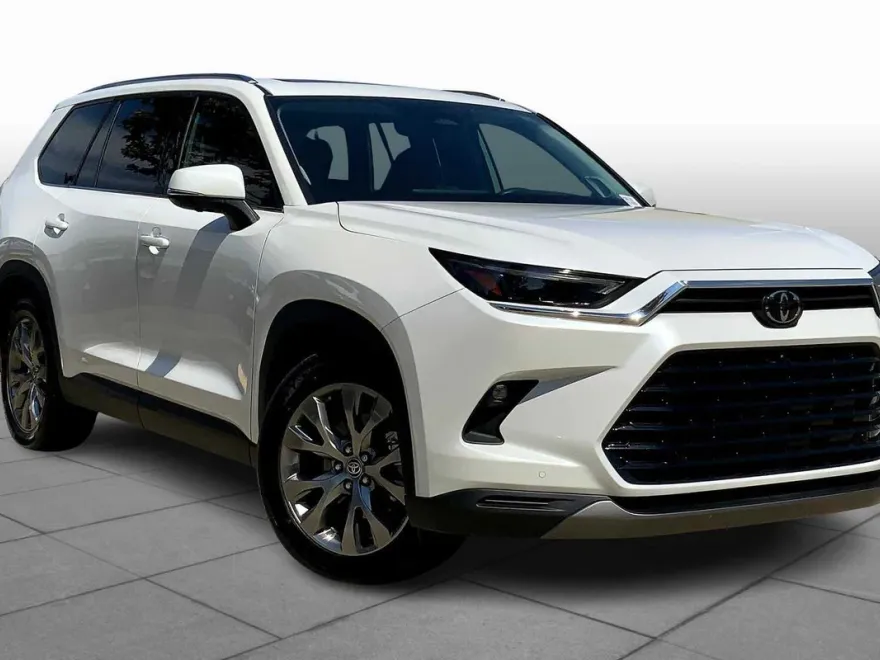 2024 Toyota Grand Highlander Limited photo 1