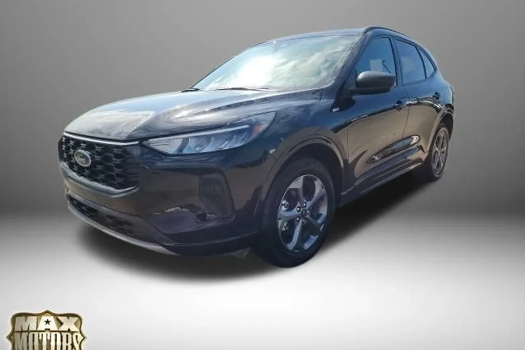 2024 Ford Escape ST-Line photo 1