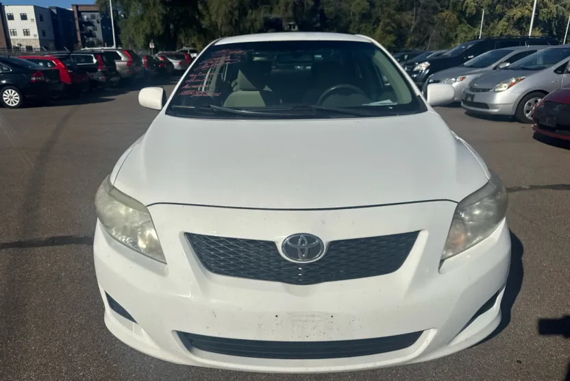 2009 Toyota Corolla photo 1