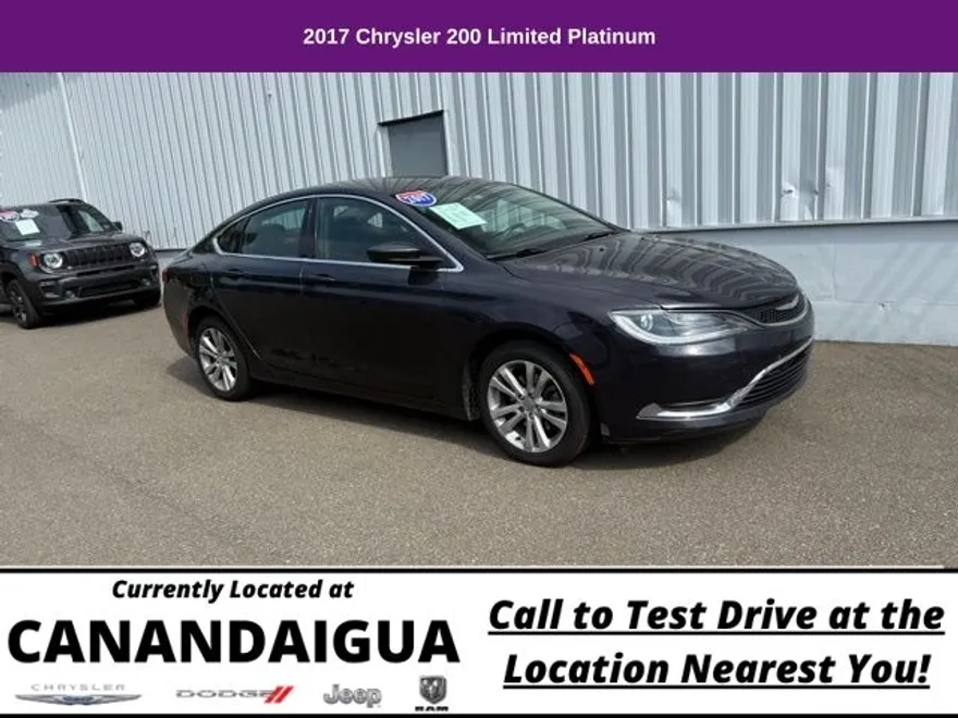 2017 Chrysler 200 Limited photo 1