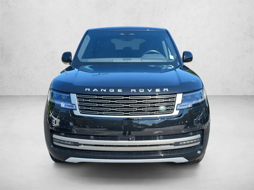 2025 Land Rover Range Rover SE photo 1