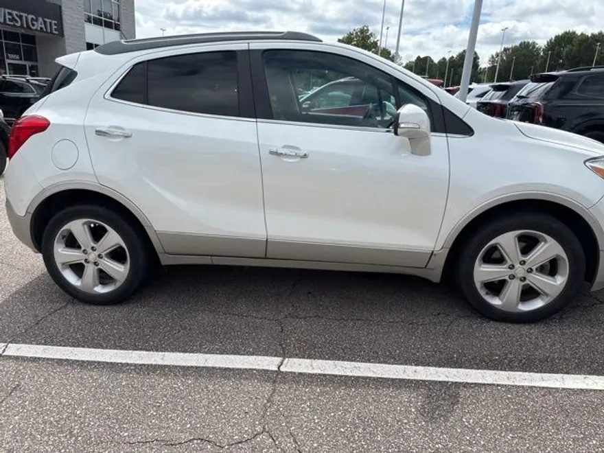 2016 Buick Encore photo 1