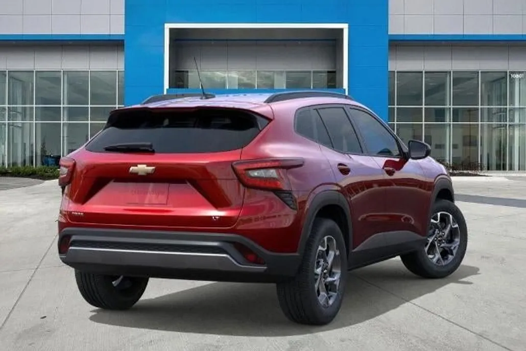 2026 Chevrolet Trax LT photo 1