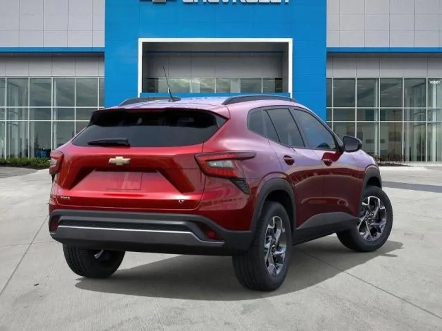 2026 Chevrolet Trax LT photo 1