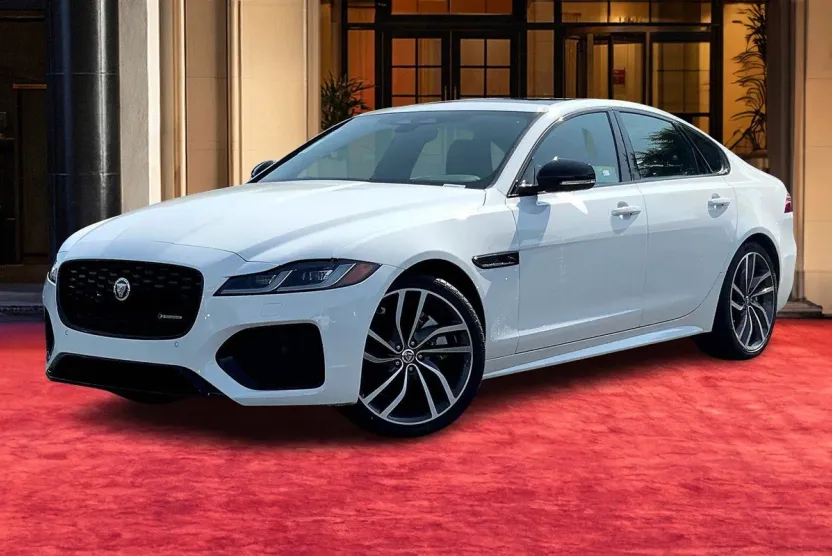 2024 Jaguar XF P300 R-Dynamic SE photo 1
