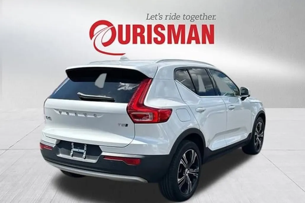2022 Volvo XC40 T5 Inscription photo 1