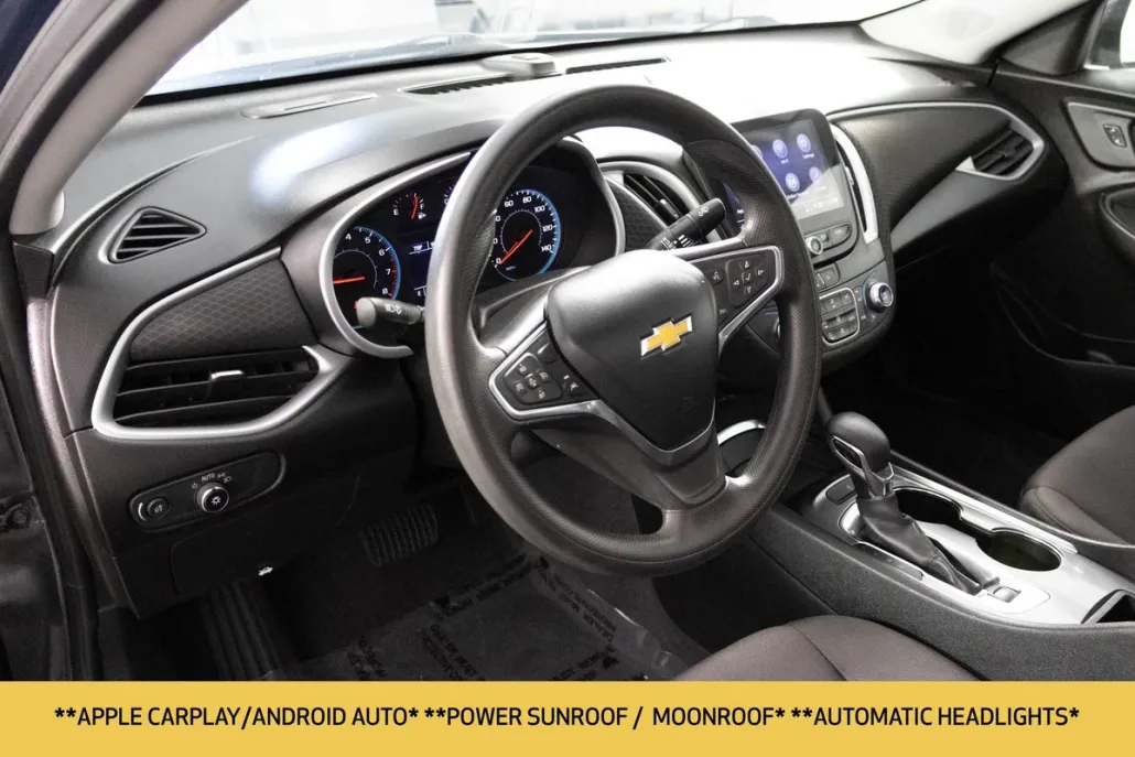 2023 Chevrolet Malibu 1LT photo 1