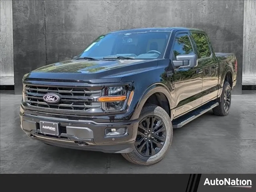 2025 Ford F-150 XLT photo 1