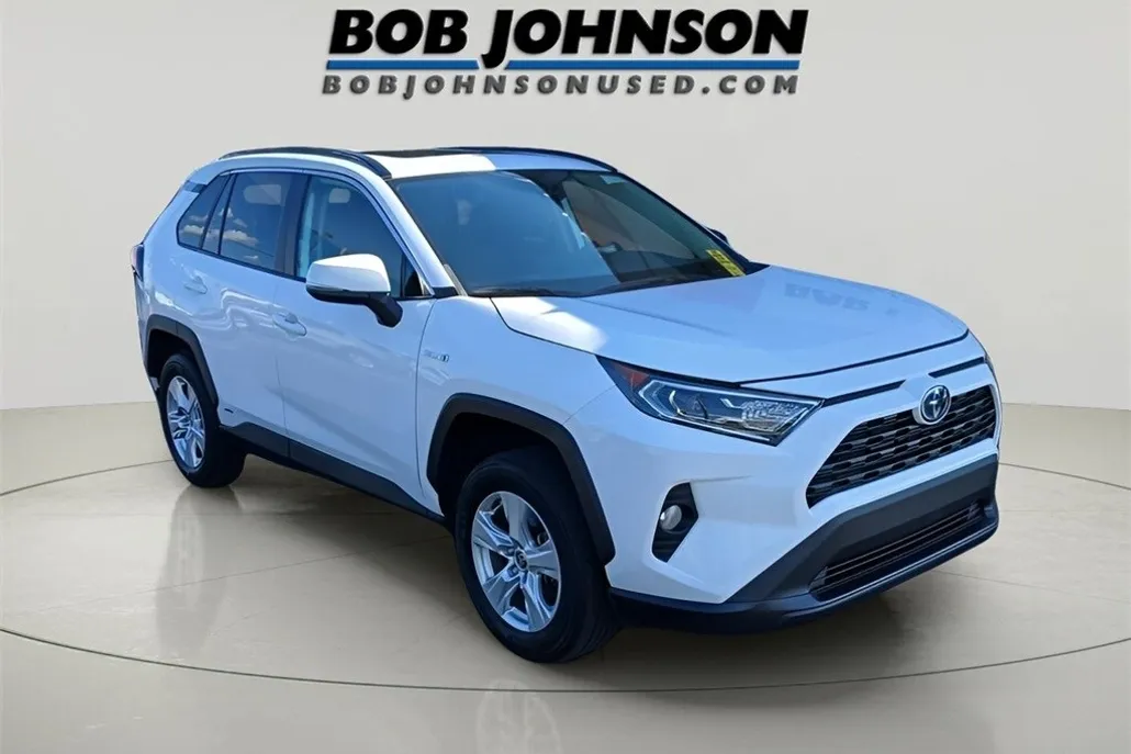 2021 Toyota RAV4 Hybrid XLE photo 1