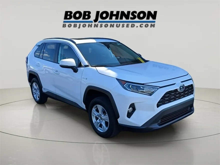 2021 Toyota RAV4 Hybrid XLE photo 1